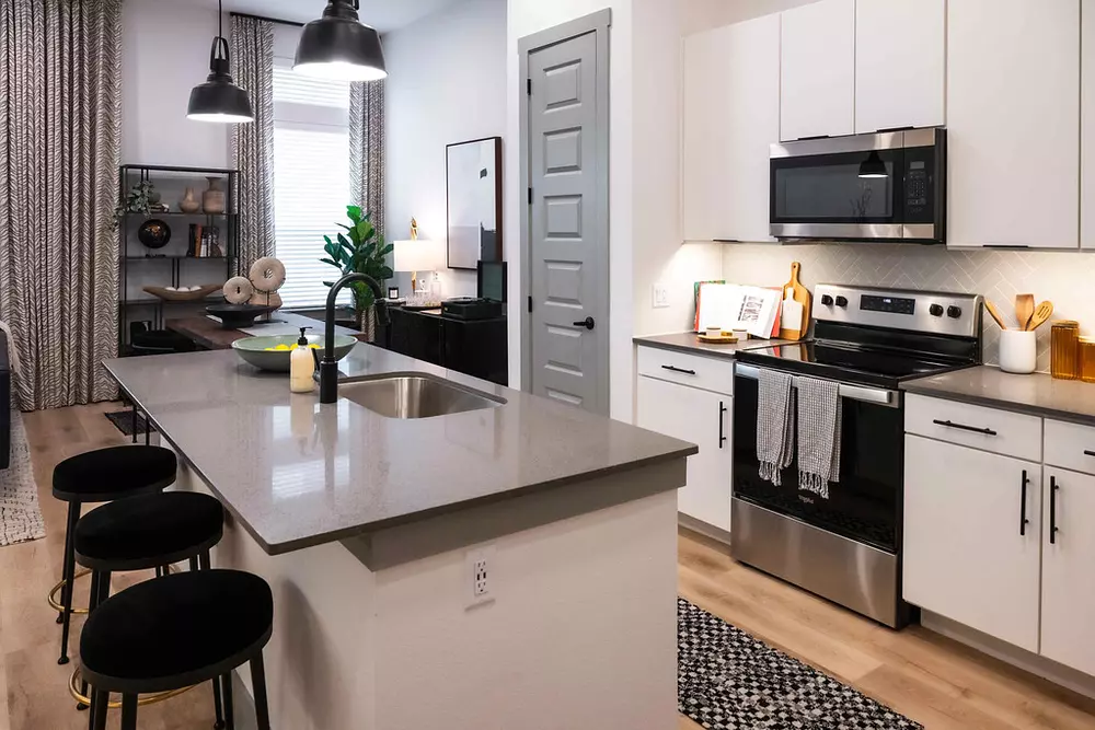 The Casey Modern Living